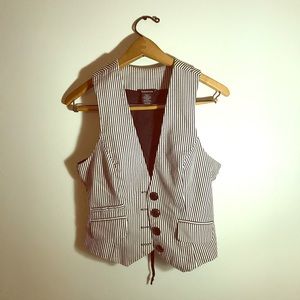 Super cute blue striped vest